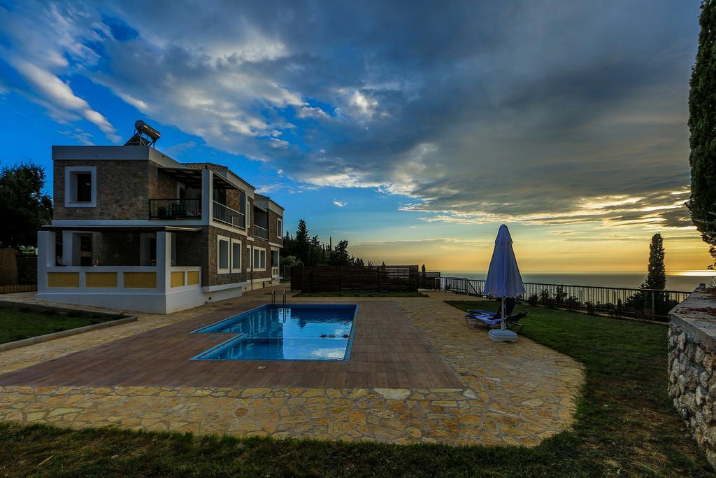 Villa Vera Áyios Nikítas 部屋 写真