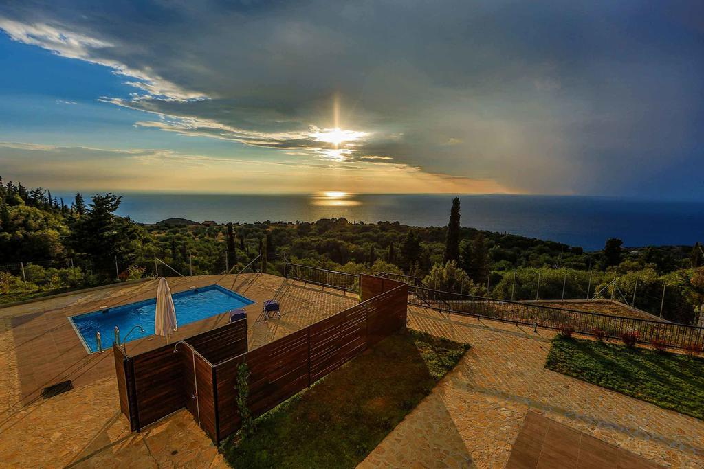 Villa Vera Áyios Nikítas 部屋 写真