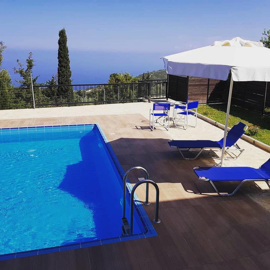 Villa Vera Áyios Nikítas エクステリア 写真