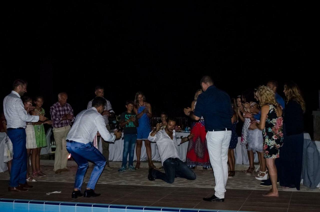 Villa Vera Áyios Nikítas エクステリア 写真